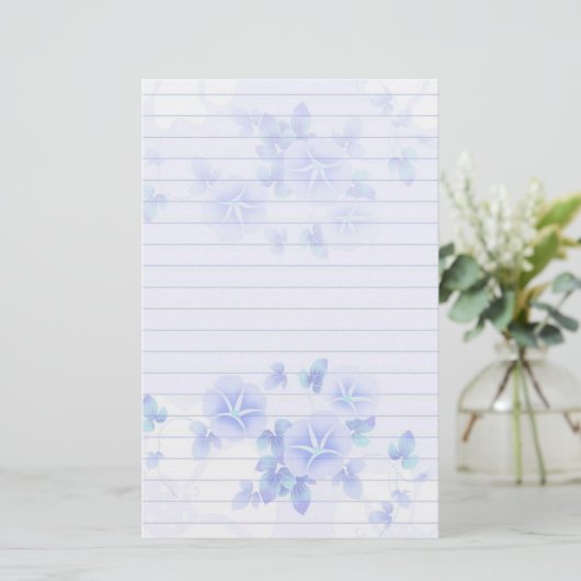 Leichtes Papier mit Hübschen blauen Blumen (Stehend Vorderseite)