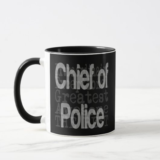 Leiter des Polizeiexperten Tasse (Links)