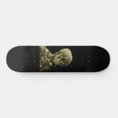 Leiter eines Skeletts mit brennender Zigarette Skateboard (Horizontal)