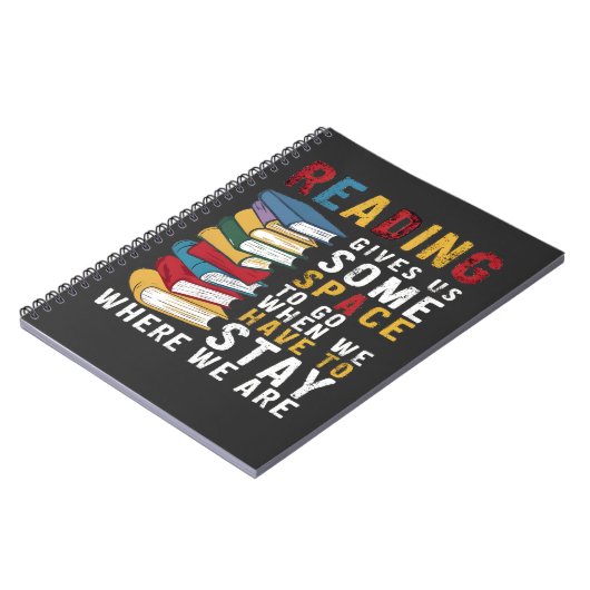 Lektüre gibt uns etwas Platz zum sonnigen Sprichwo Notizblock (Linke Seite)