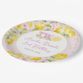Lemon Birthday Floral Pappteller (Schrägansicht)