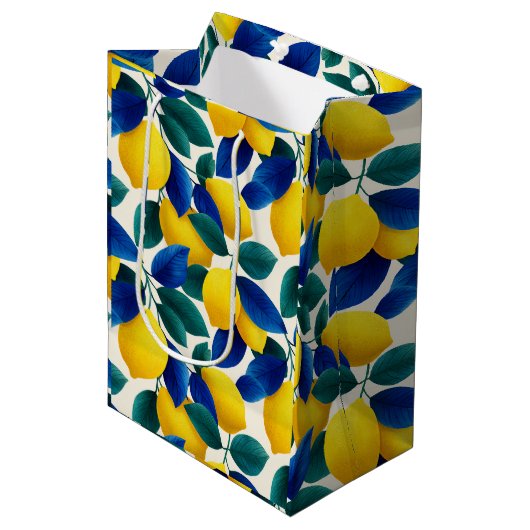 Lemon & Blue Blätter Vibranntes Farbmuster Mittlere Geschenktüte (Vorderseite Schrägansicht)