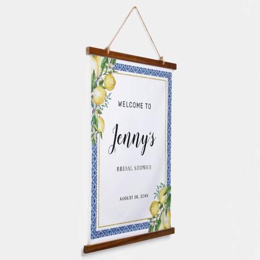 Lemon Botanical Blue Tile Brautparty Willkommen Wandteppich Mit Holzrahmen (Gewinkelt)