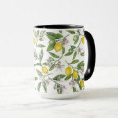 Lemon branches with blossoms and fruit on white tasse (VorderseiteRechts)