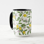 Lemon branches with blossoms and fruit on white tasse (Vorderseite Links)