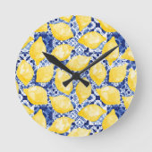 Lemon Citrus Mediterranean Blue White Tile Pattern Runde Wanduhr (Vorderseite)