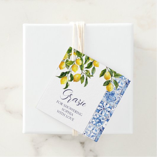 Lemon Citrus Positano Blue Tiles Brautparty Geschenkanhänger (Beispiel)