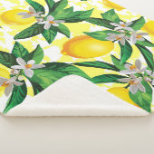 Lemon Fantasy: Kreatives Muster der Blumen Sherpadecke (3/4)