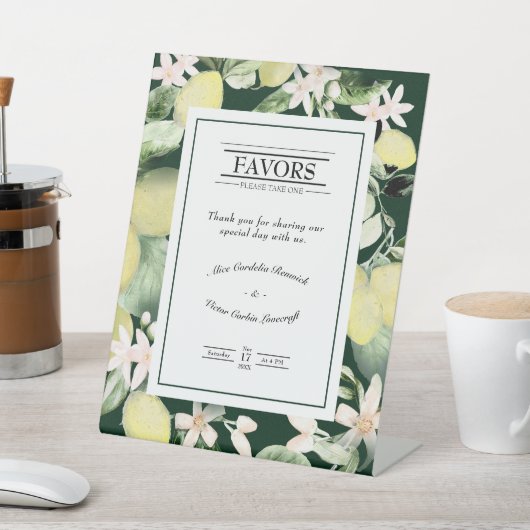 Lemon Floral Emerald Green Gastgeschenke Hochzeite Sockelschild (In SItu)