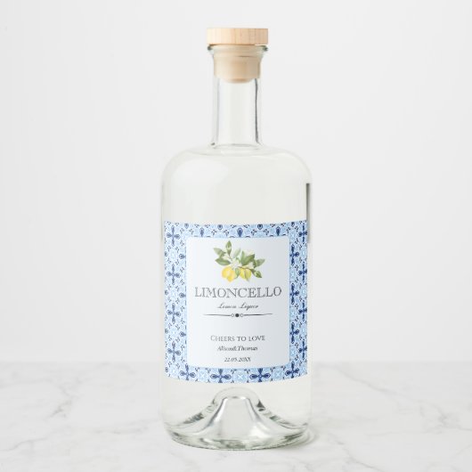 Lemon Floral Limoncello Wedding Blue Tile Italieni Alkoholflaschenetikett (Vorderseite)