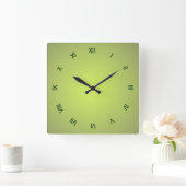 Lemon Green Dark Green Roman Numerals Quadratische Wanduhr (Zuhause)