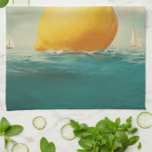 Lemon Island in Dreamy Waters Geschirrtuch (Gefaltet)
