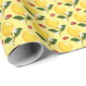 Lemon Ladybug: Tropisch Gelbes Muster. Geschenkpapier (Rolleneckpunkt)