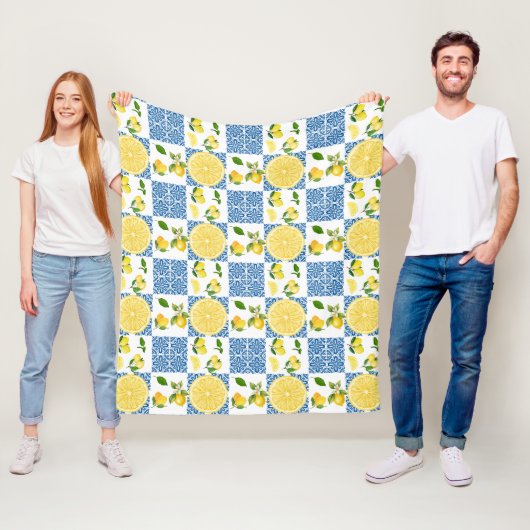 Lemon Mediterranean French Country Tile Pattern Fleecedecke (Beispiel)