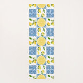 Lemon Mediterranean French Country Tile Pattern Yogamatte (Rückseite)