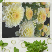 Lemon Meringue Chrysanthemums Geschirrtuch (Gefaltet)