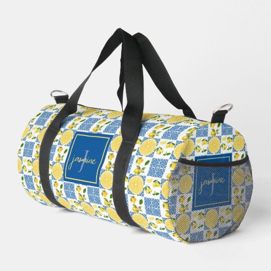 Lemon Monogram Name French Country Tile Pattern Duffle Bag (Rechte Ecke)