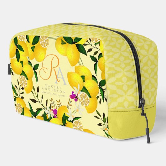 Lemon Monogram Yellow Waschbeutel (Rechte Ecke)