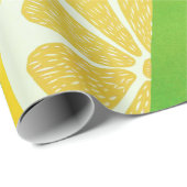 Lemon Slices on Lime Green Background Geschenkpapier (Rolleneckpunkt)