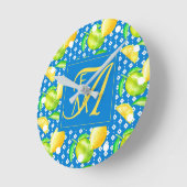 Lemon Tree Ocean Blue MONOGRAM Runde Wanduhr (Winkel)