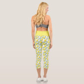 Lemon Yellow Citrus Frucht Botanisches Muster Capri Leggings (Rückseite)