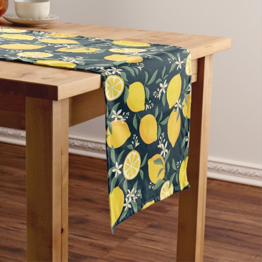 Lemon Yellow Leaf Pattern Mittelgroßer Tischläufer (Beispiel)