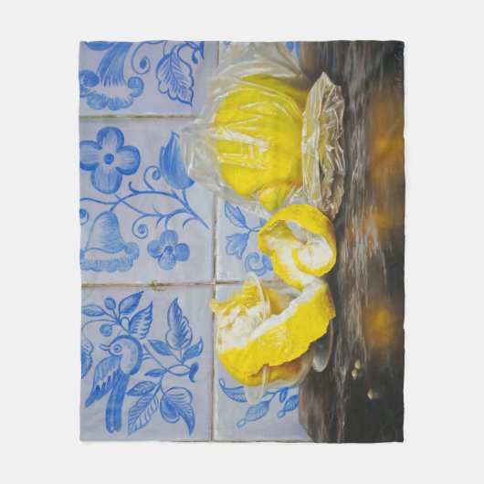 Lemons and Azulejos — Classic Blue & Yellow Still Fleecedecke (Vorderseite)