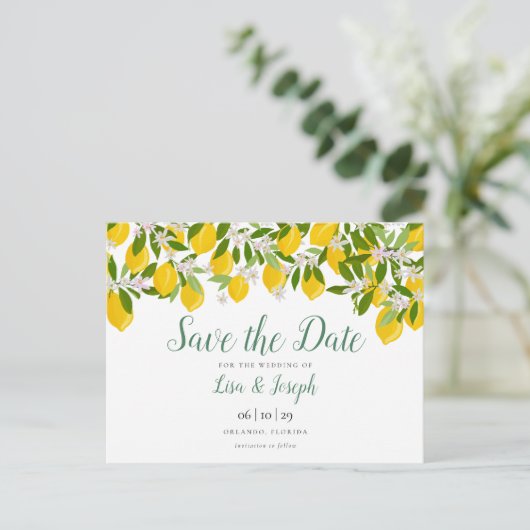 Lemons Blossom Elegantes Skript Save the Date Ankündigungspostkarte (Stehend Vorderseite)