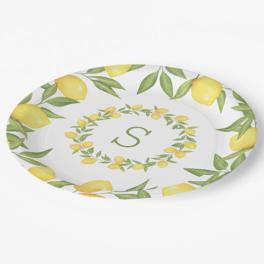 Lemons Greenery Monogram Elegant Pappteller (Schrägansicht)