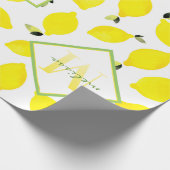 Lemons Ombre Monogram in Hellgelb grün Geschenkpapier (Ecke)