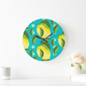 Lemons Polka Dot: Blue Background. Große Wanduhr (Zuhause)