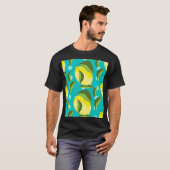 Lemons Polka Dot: Blue Background. T-Shirt (Vorne ganz)