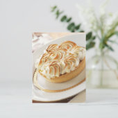 Lemonstrart mit gebackener Meringue auf Platte Postkarte (Stehend Vorderseite)
