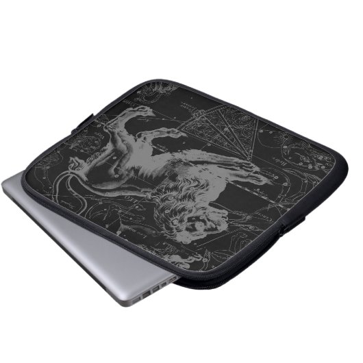 Leo Constellation Hevelius 1690 Juli 23 - August 2 Laptopschutzhülle (Vorne Knopf)