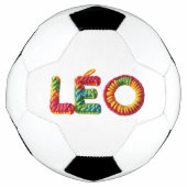 LÉO Name in lebendigem Häkelmuster Fußball (Vorderseite)