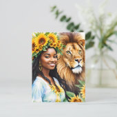 Leo Schwarze Frau mit Sonnenblumen und Löwen Postkarte (Stehend Vorderseite)