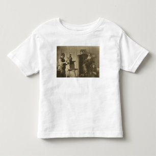 Leo Tolstoi und der Bildhauer Prinz Paolo Kleinkind T-shirt