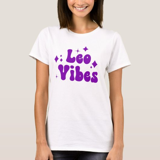 Leo Vibes Zodiac Astrologie Lila Sterne T-Shirt (Vorderseite)