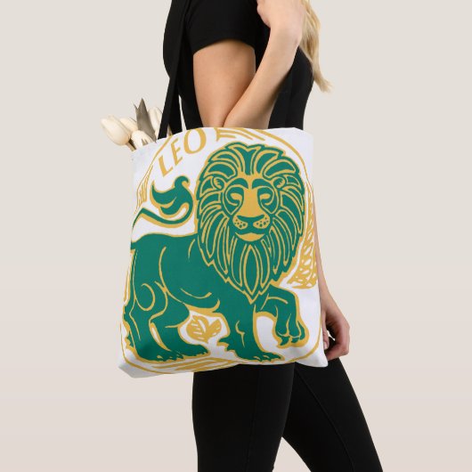 Leo-Zeichen des Zodiaks auf Tasche (Von Nahem)