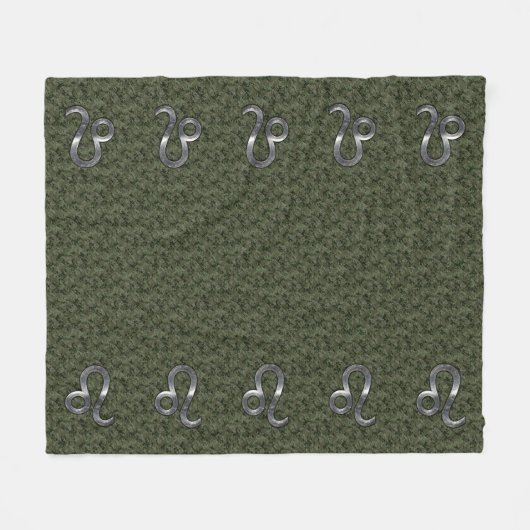Leo Zodiac Sign auf der Olive Green Digital Camouf Fleecedecke (Vorderseite (Horizontal))