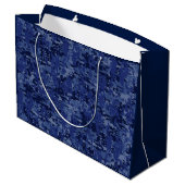 Leo Zodiac Symbol auf Navy Blue Digital Camouflage Große Geschenktüte (Rückseite Schrägansicht)