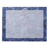 Leo Zodiac-Symbol auf Navy Blue Digital-Camouflage Notizblock (Vorderseite)