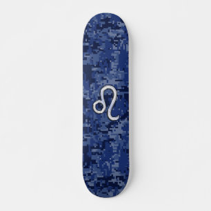 Leo Zodiac-Symbol auf Navy Blue Digital-Camouflage Skateboard