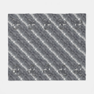 Leo Zodiac Symbol in Silver Steel Style Fleecedecke