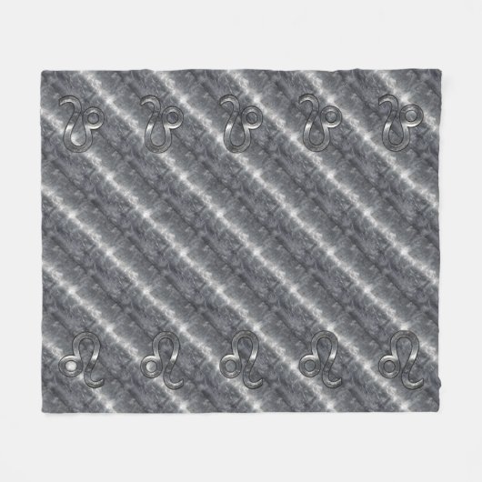 Leo Zodiac Symbol in Silver Steel Style Fleecedecke (Vorderseite (Horizontal))