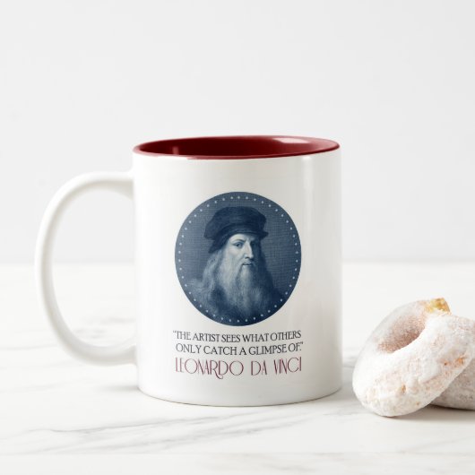Leonardo da Vinci Portrait mit Zitat Zweifarbige Tasse (Mit Donut)