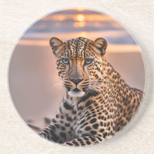 Leopard am Strand Getränkeuntersetzer (Vorne)