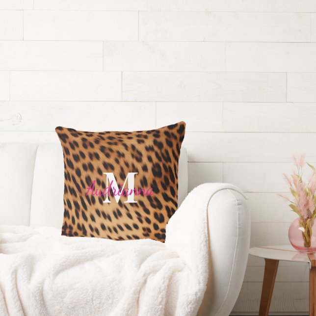 Leopard Animal Print Monogram Kissen (Liege)