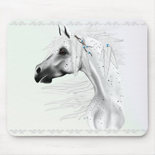 Leopard Appy und weiße Federn Mousepad (Vorne)