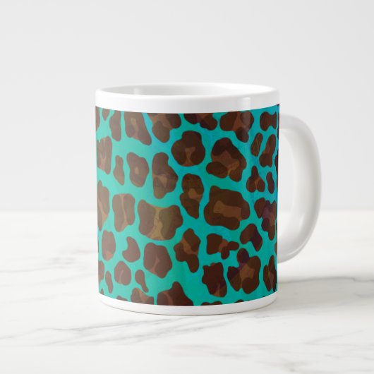 Leopard Brown und Aquamarin Print Jumbo-Tasse (Vorderseite Rechts)